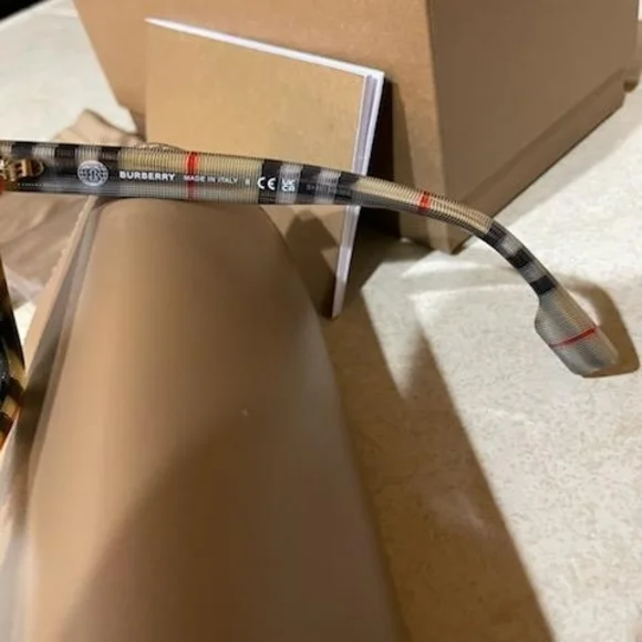 Burberry Plaid Sunglasses - Black and Tan - Picture 5 of 5